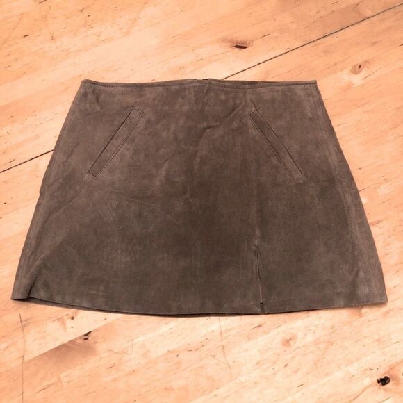 BLANK NYC Suede Miniskirt Size 26, 29 & 31 - Picture 3 of 14